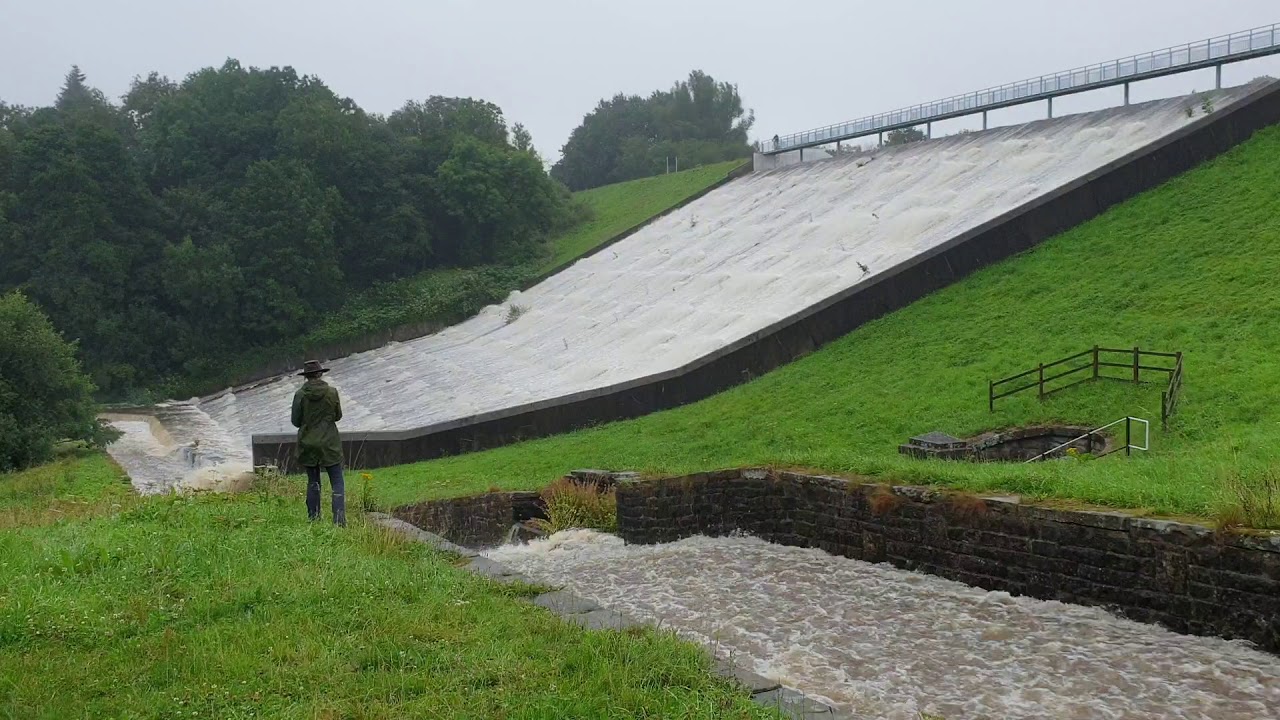 Whaley Bridge(3) YouTube