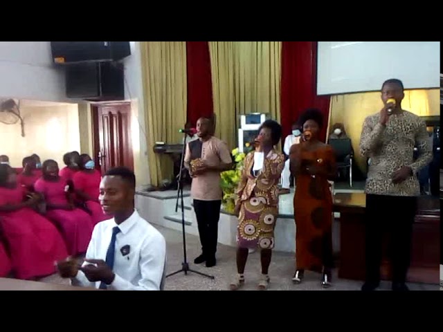 Enkwa nsuo by Amazing Grace Singers @ Bubuashie Church (Official Video) class=