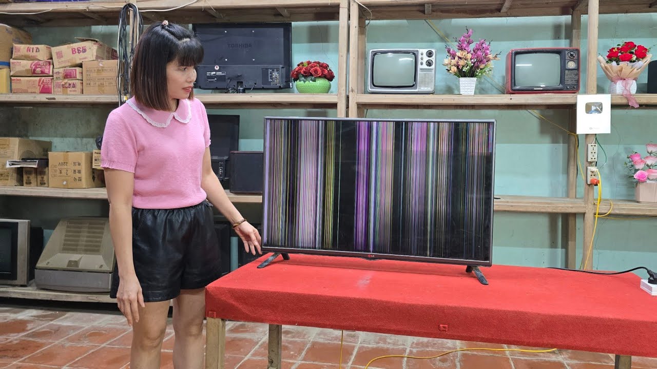 Repairing an LG 42LB551T TV with vertical lines on the screen / Hải daily life