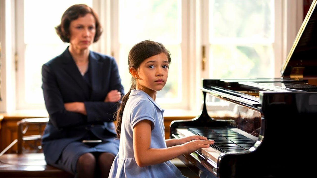 “She Can’t Even Read Music,” the Teacher Said — Then the Girl Played Chopin Beautifully