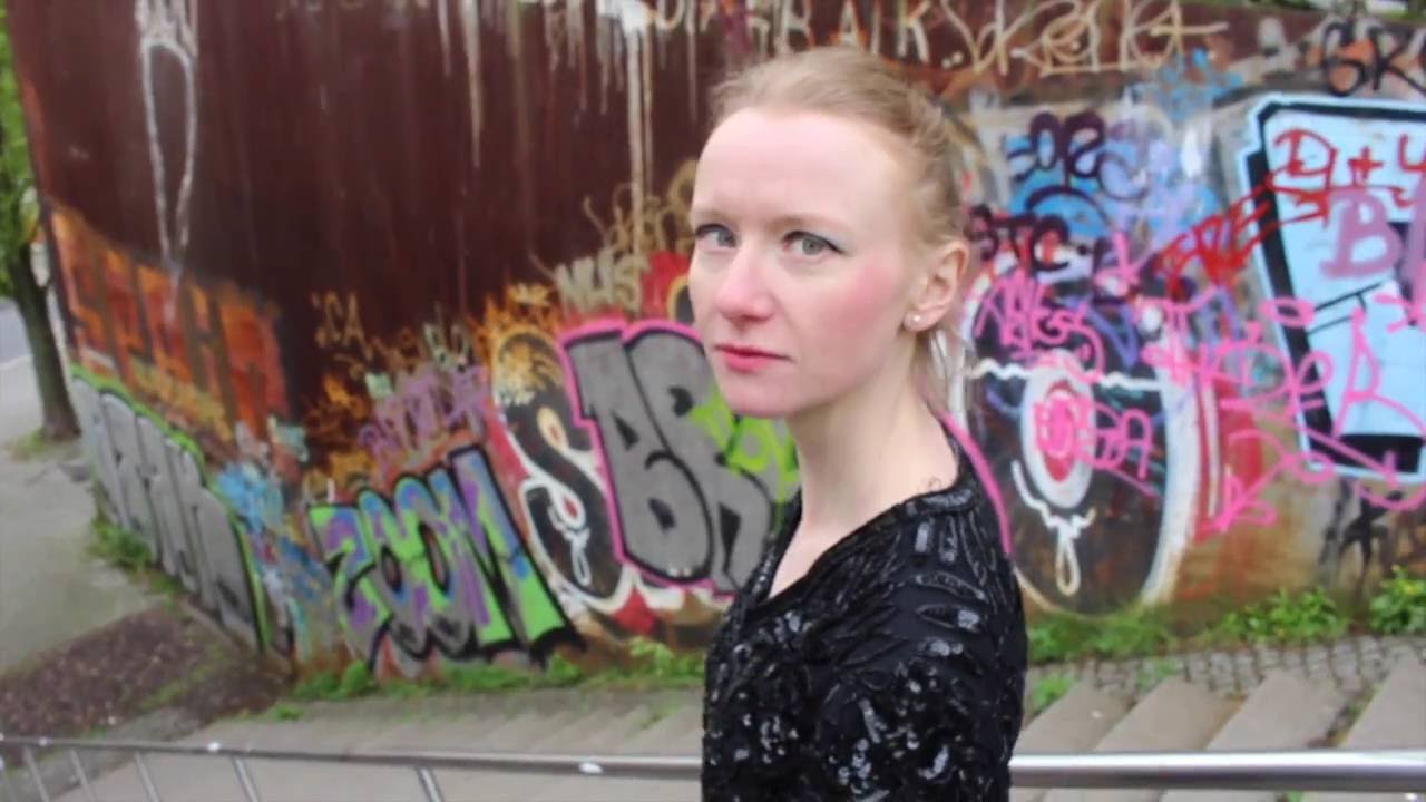 Esther Schwarzrock - "A Moment"