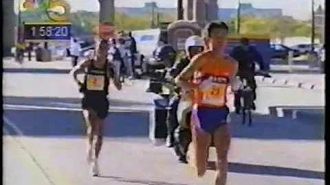 KHANNOUCHI makes his move @ 2002 CHICAGO MARATHON