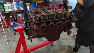 1976 Cadillac Coupe De Ville 500ci engine teardown part 1