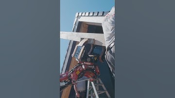 Placing timber beams with a Hoeflon C6e + Multitool