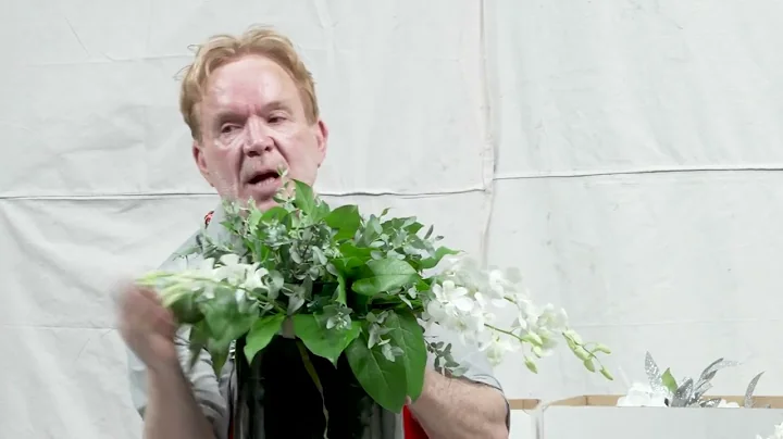 Easy floral design tips with Michael Gaffney Ameri...