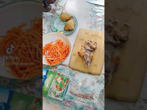 Самый вкусный салат 🥗 за 5 минут #праздничныйстол #ужин #обед #рецепт #салат #за5минут #влогмамалайф