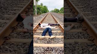 Train 🚆 ki patri par attack 😱#shorts #zombiesurvival #zombieattack #trending