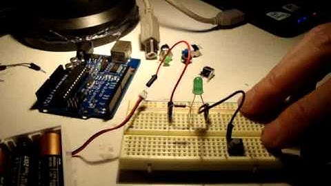 Curso Arduino - Aula 6 (Acionando Botão) por Renato Aloi