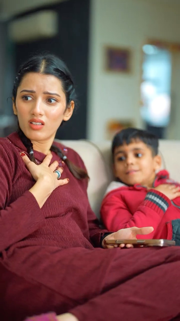 Ye Kya Hua ?? #neetubisht #trending #trendingvideo #shorts #comedy #youtubeshorts