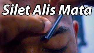 Alis Mata nya di Silet gaes