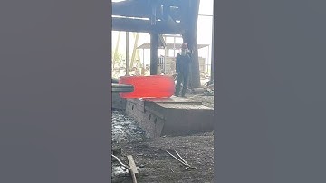 Forge rectangular iron blocks into giant cylindrical iron blocks! Forging a super large shaft
