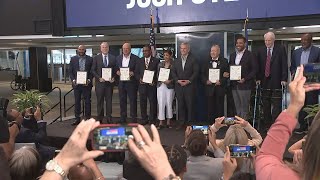 North Carolina honors national leaders and local heroes with Long Leaf Pine award | WSOC-TV