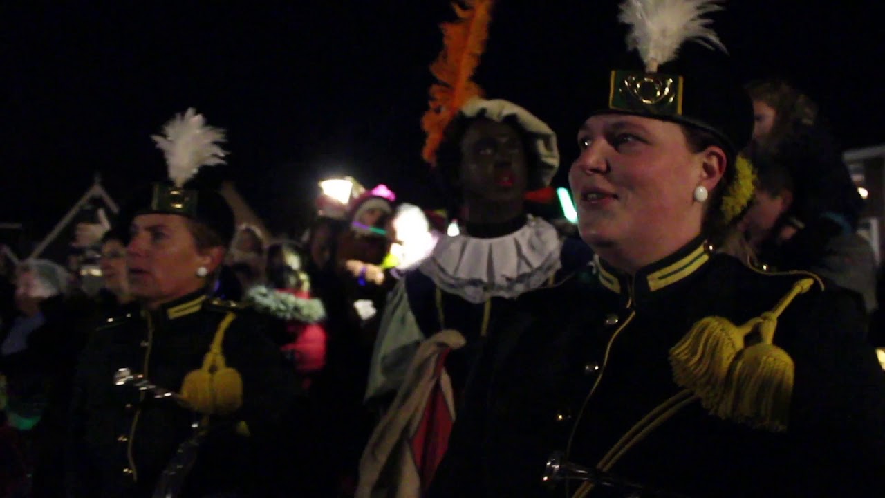 FEESTELIJKE INTOCHT SINTERKLAAS URK