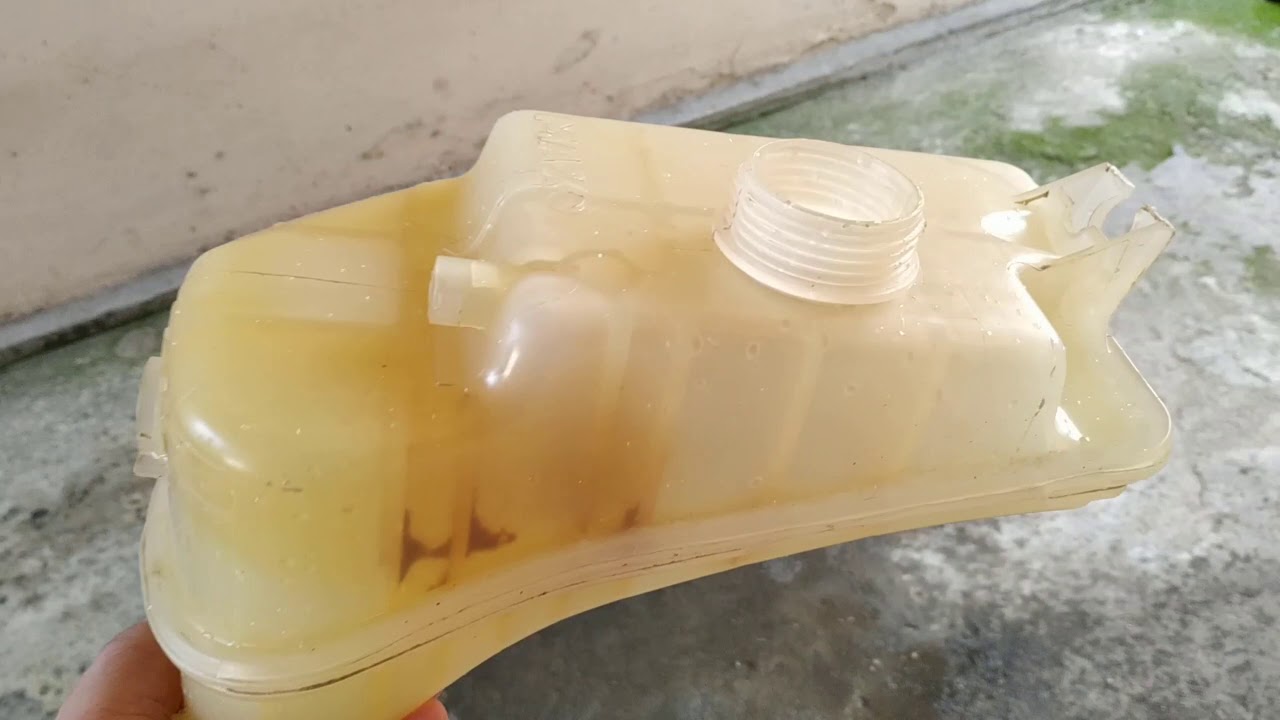 Retirando e limpando reservatório do radiador - Xsara Picasso 2.0