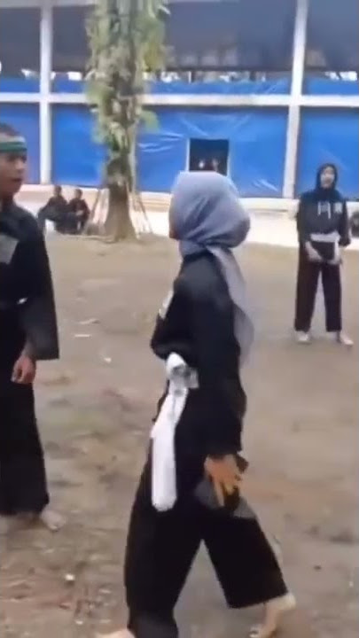 tiktok cewe cantik guru silat #shorts #tiktok #cewekcantik #hijab #silat #pencaksilat