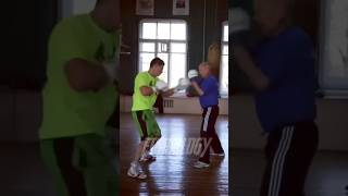 Dmitry Bivol SHARP Combo on Mitts #dmitrybivol #bivol #boxing