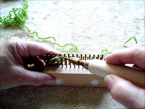 long tail cast on the small gauge kiss loom