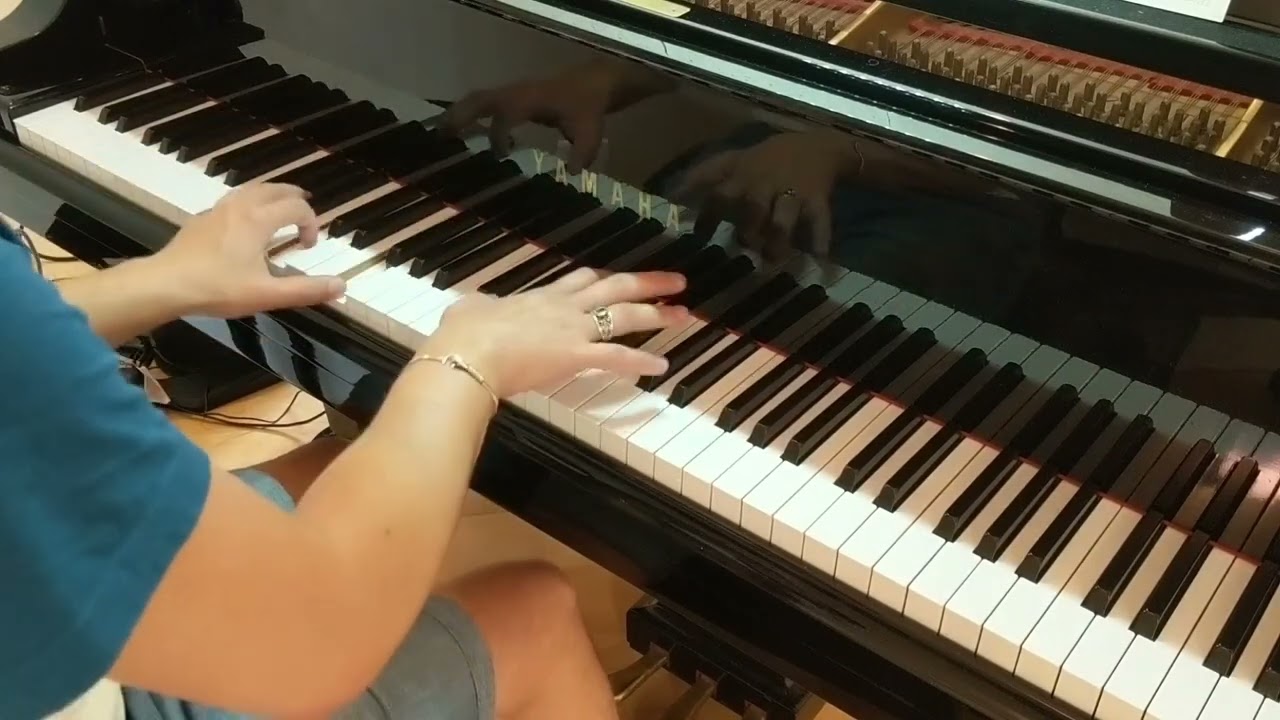 Guarda Bell Peppers (A Rustic Two Step), (Michael Chisholm, 2022) su YouTube Guarda Bell Peppers (A Rustic Two Step), (Michael Chisholm, 2022) su YouTube