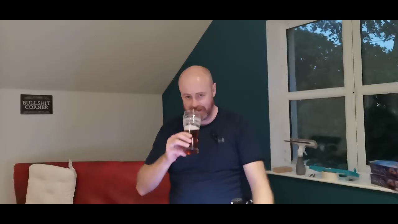 Garage Bar S01E07 like buses, 2 in a week.