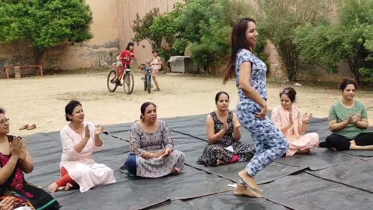 Laung laachi beautiful dance by Alka Mutneja | Saturday Delights