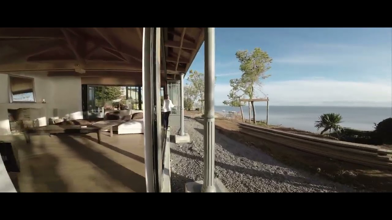 Biron Alu présente "la maison sur la falaise" .... les mots manquent , laissons place aux images !