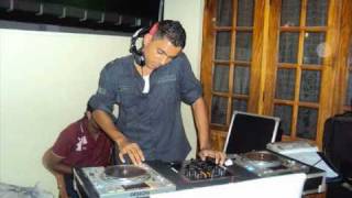 Video thumbnail of "Diyakiduriya Se ReMix DJ SaMiRa."