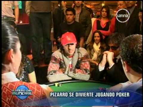 CLAUDIO PIZARRO JUGANDO POKER