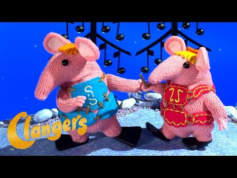 COLLECTABLE SET OF 2 CLANGERS FIGURES FROM THE TV SERIES SMALL /& TINY CLANGER