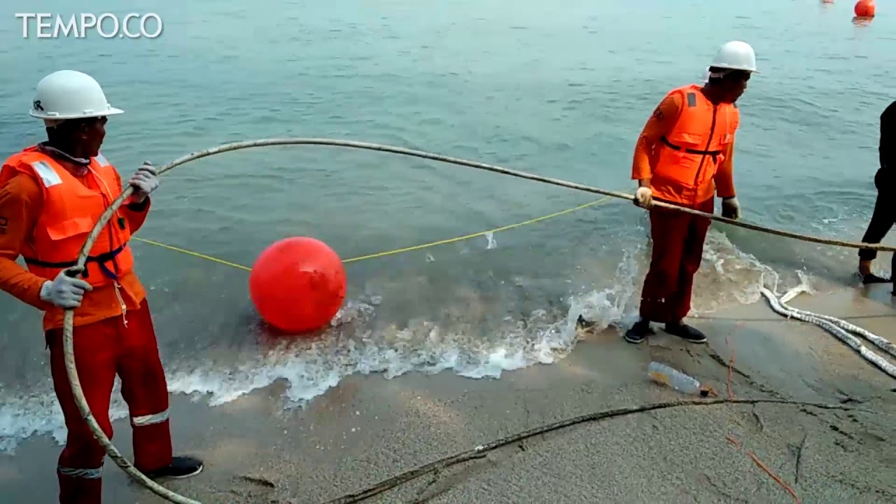 Pendaratan Kabel Bawah  Laut  XL Axiata dari Australia YouTube