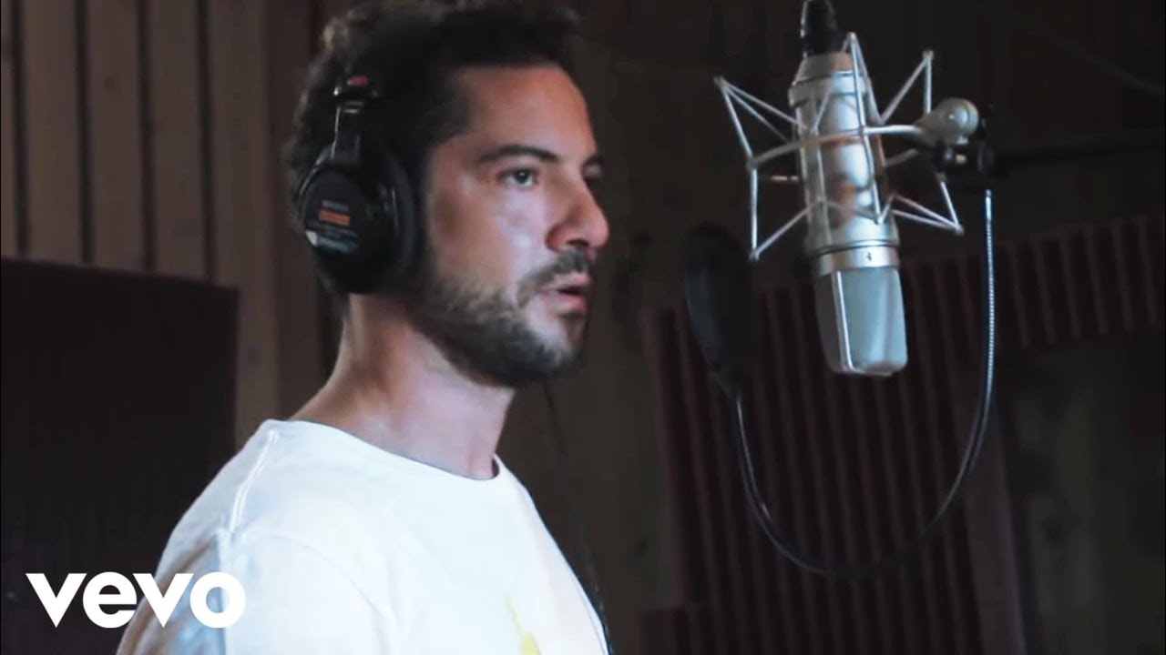 Watch David Bisbal - No Importa La Distancia on YouTube Watch David Bisbal - No Importa La Distancia on YouTube