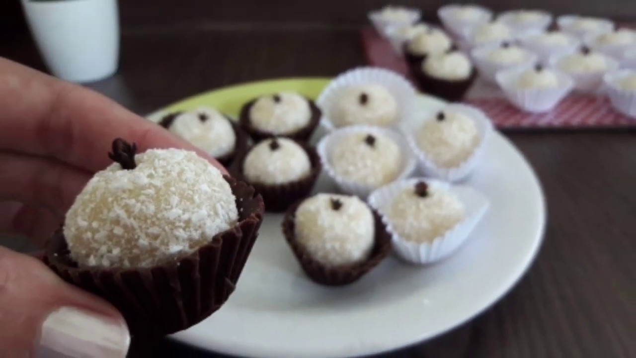 Receita de Beijinhos de coco na forminha de chocolate - YouTube