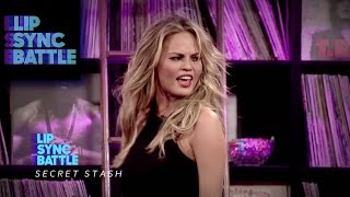 Chrissy Teigen performs \\