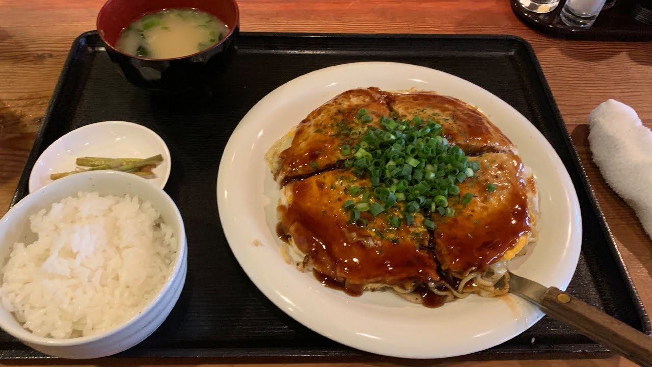 Okonomiyaki（ Japanese savoury pancake）in OsakaJapan YouTube