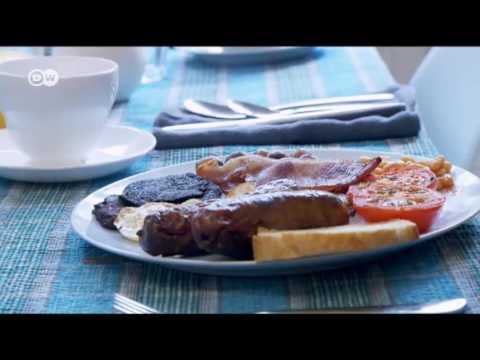 Video: En Las Tradiciones Inglesas: Abundante Desayuno