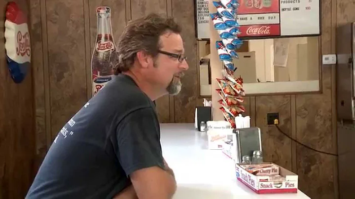 Famous Burgers at Dovie's Cafe, Tompkinsville, KY