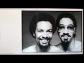 Capture de la vidéo Brothers Johnson ~ Stomp! 1980 Disco Purrfection Version