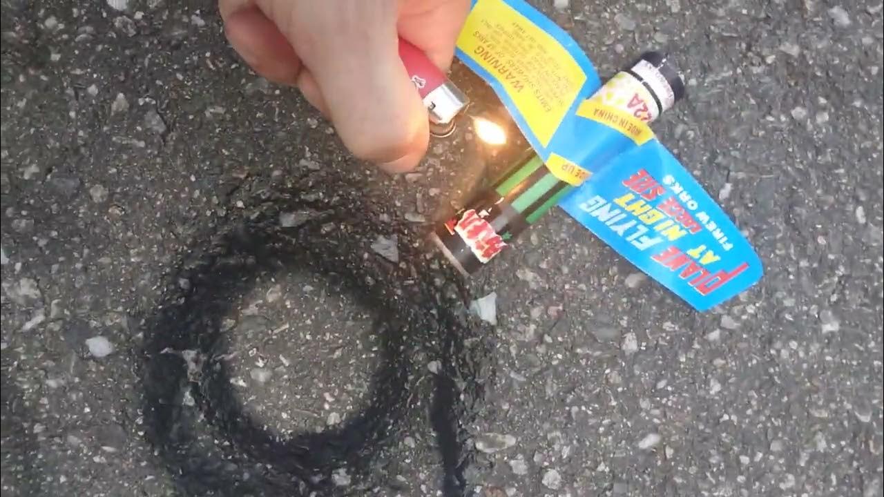 Plane Flying at Night (Cool Novelty Firework) YouTube