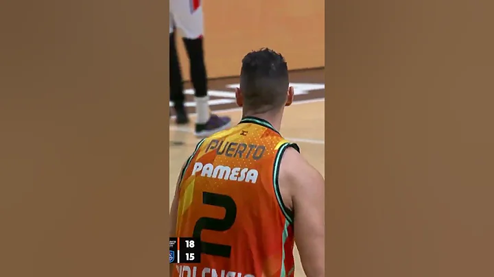 Josep Puerto Dunks on Chris Singleton in Transitio...