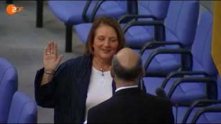 Toll! Gott drückt ein Auge zu