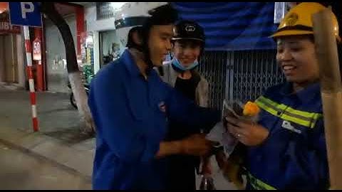 Qùa tặng 8 3   Mẹ tôi là người quét rác