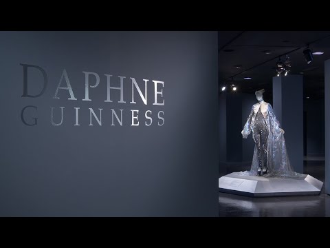 วีดีโอ: Daphne Guinness มูลค่าสุทธิ: Wiki, แต่งงานแล้ว, ครอบครัว, งานแต่งงาน, เงินเดือน, พี่น้อง