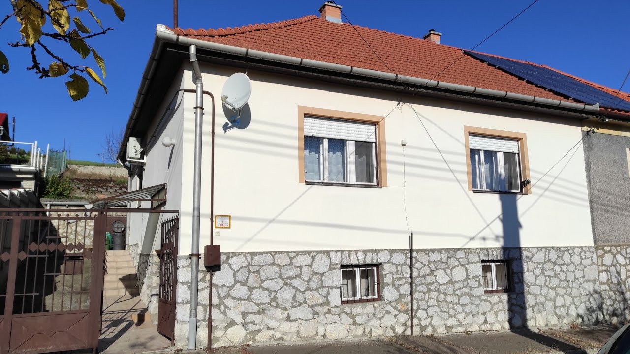 Eladva !!! Eger, csendes utcában családi ház eladó. Részletek a leírásban! Tervek 3:05 percnél!