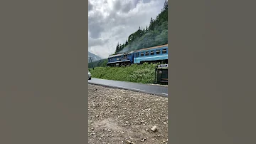 2м62 з дизель поїздом ДПЛ Коломия Ворохта Карпатський поїзд 