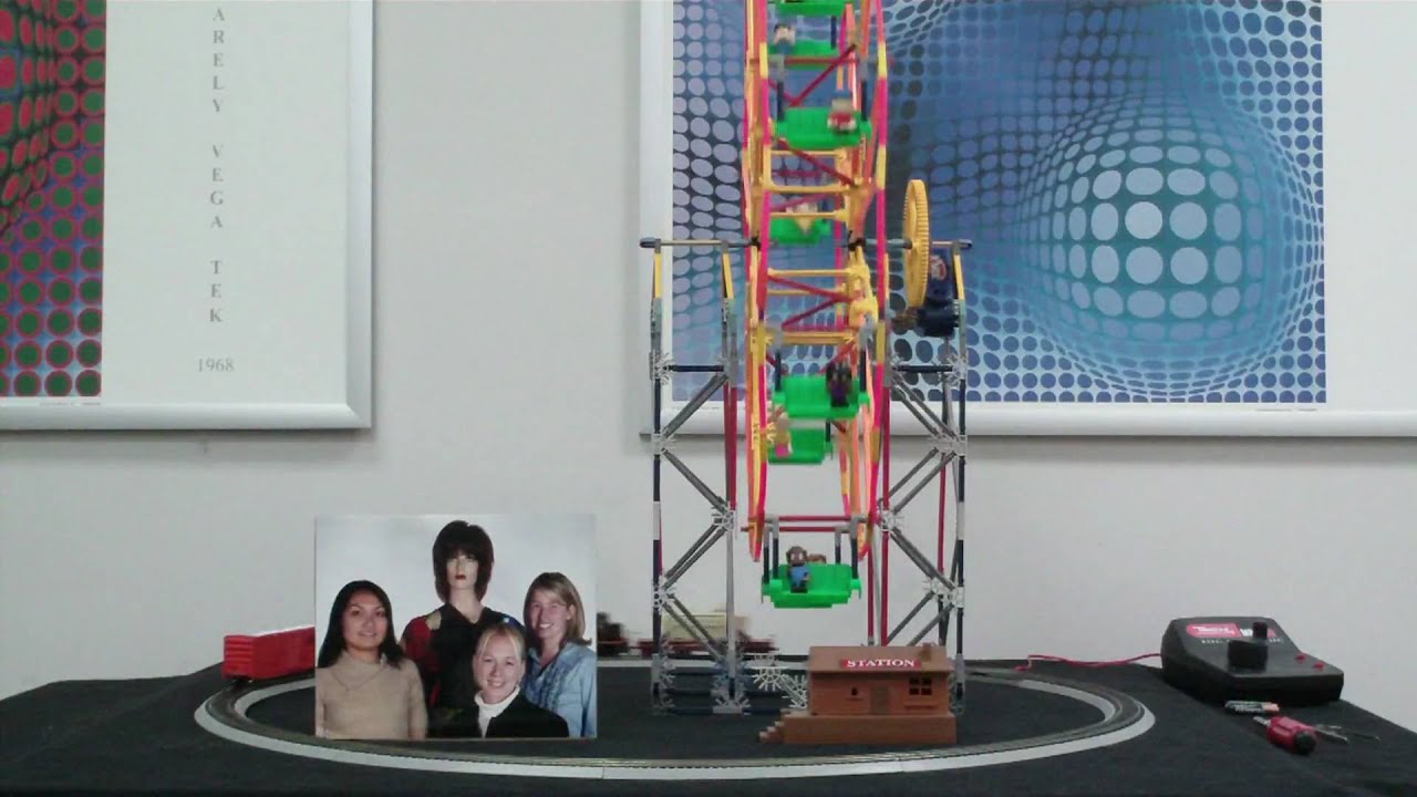 HD Pocket Camcorder Face-Off: Sony Webbie HD MHS-PM1 (Video Quality / Good Lighting Test)