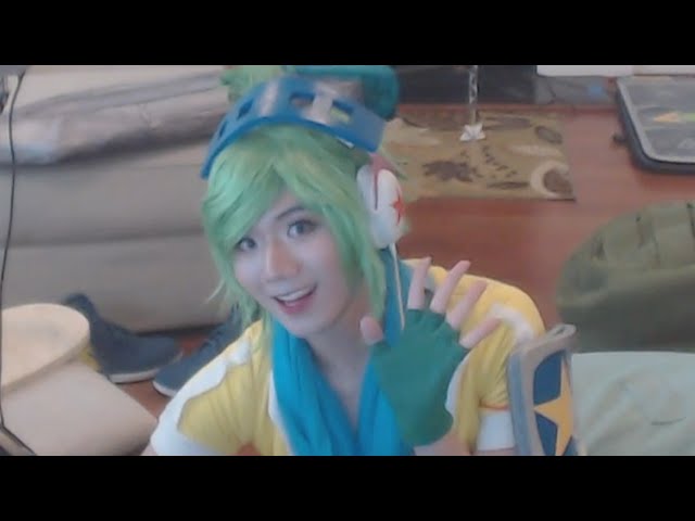 SEXIEST ARCADE RIVEN COSPLAY EVER - Boxbox (Using PS4 Controller