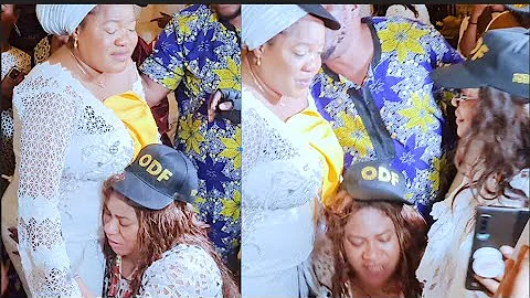 Toyin Abraham In Tears As Nkechi Goes Down On Her Knees To Begs Her & Iyabo Ojo At Her Mom's Burial