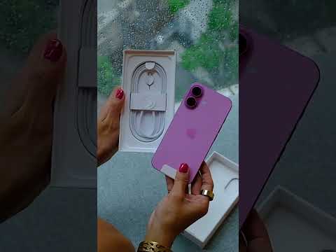 iPhone 16 PINK