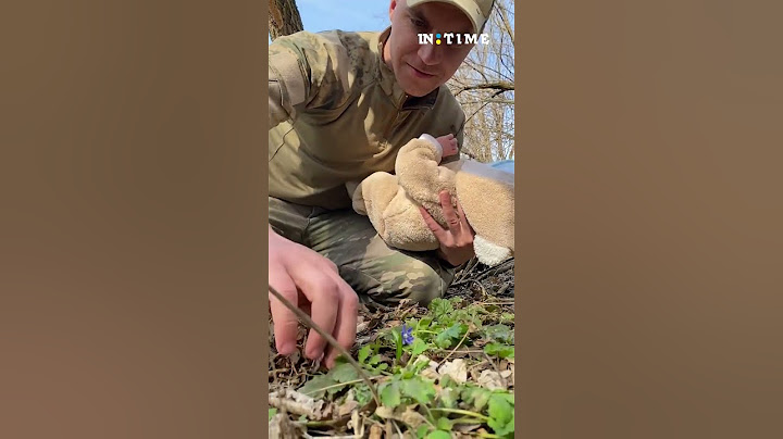 На це можна дивитись вічно 🥰 Весна, першоцвіти і люблячий батько. #shorts