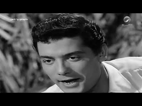 تخيلي أمك تشوفك مع حبيبك في الركن الهادي وسط الزرع مشهد من فيلم دلوني يا ناس