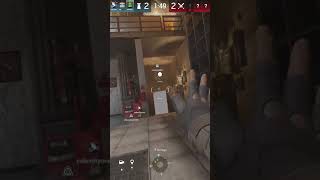 #r6hub #cbum #gaming #r6siege #r6le #rainbowsix #rainbowsixsiegeclip #seigex #seige #ranked